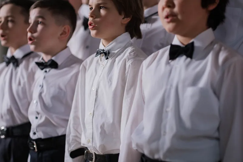 Canciones que vienen de lejos: cómo traer al aula de hoy los himnos escolares que formaron a varias generaciones