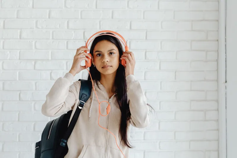 Cuando la música cura: cómo llevar la musicoterapia al instituto para aliviar la ansiedad de tus alumnos